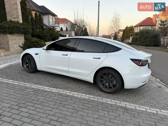 Белый Тесла Модель 3, объемом двигателя 0 л и пробегом 95 тыс. км за 17500 $, фото 7 на Automoto.ua