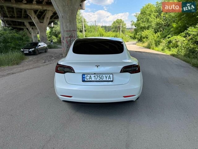Білий Тесла Модель 3, об'ємом двигуна 0 л та пробігом 134 тис. км за 14999 $, фото 15 на Automoto.ua