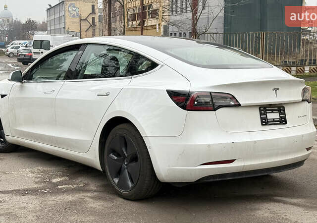 Білий Тесла Модель 3, об'ємом двигуна 0 л та пробігом 79 тис. км за 15200 $, фото 3 на Automoto.ua