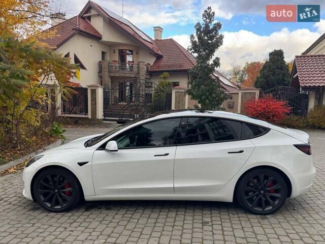 Білий Тесла Модель 3, об'ємом двигуна 0 л та пробігом 105 тис. км за 22250 $, фото 29 на Automoto.ua