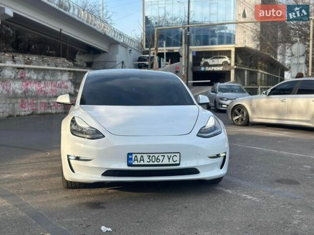 Білий Тесла Модель 3, об'ємом двигуна 0 л та пробігом 139 тис. км за 18600 $, фото 3 на Automoto.ua