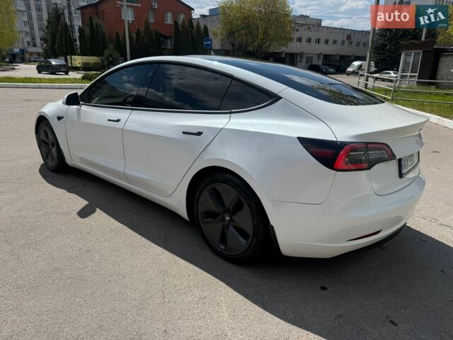 Белый Тесла Модель 3, объемом двигателя 0 л и пробегом 202 тыс. км за 14500 $, фото 2 на Automoto.ua