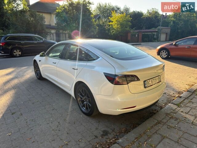 Белый Тесла Модель 3, объемом двигателя 0 л и пробегом 152 тыс. км за 17500 $, фото 5 на Automoto.ua