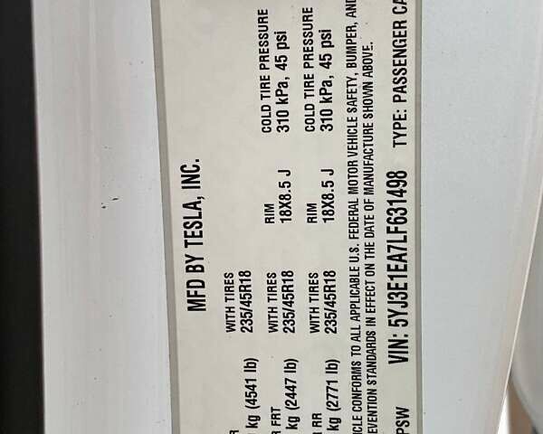 Білий Тесла Модель 3, об'ємом двигуна 0 л та пробігом 130 тис. км за 17200 $, фото 26 на Automoto.ua