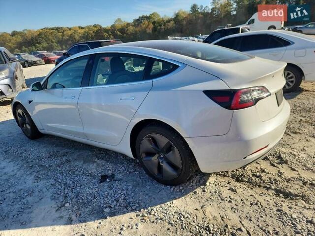 Белый Тесла Модель 3, объемом двигателя 0 л и пробегом 56 тыс. км за 6600 $, фото 3 на Automoto.ua