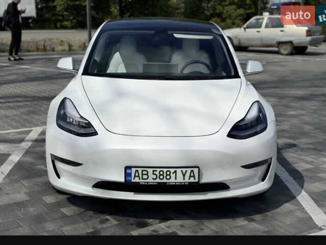 Белый Тесла Модель 3, объемом двигателя 0 л и пробегом 155 тыс. км за 18500 $, фото 2 на Automoto.ua