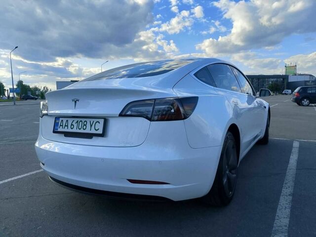 Білий Тесла Модель 3, об'ємом двигуна 0 л та пробігом 122 тис. км за 16500 $, фото 5 на Automoto.ua