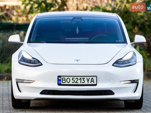 Белый Тесла Модель 3, объемом двигателя 0 л и пробегом 146 тыс. км за 17500 $, фото 5 на Automoto.ua