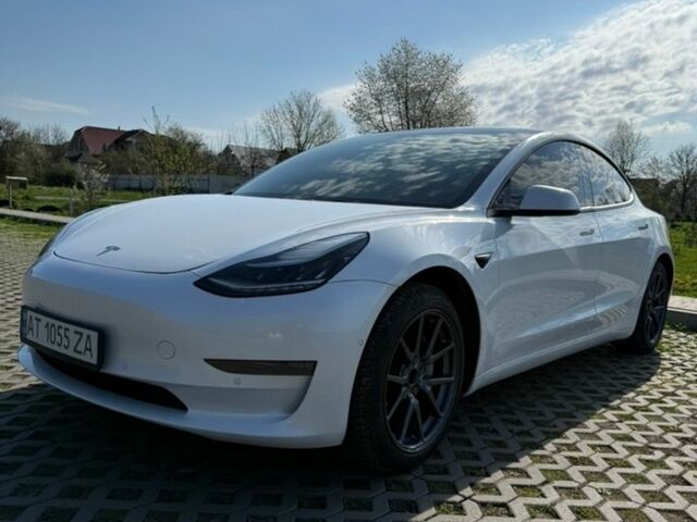 Белый Тесла Модель 3, объемом двигателя 0 л и пробегом 100 тыс. км за 13900 $, фото 30 на Automoto.ua