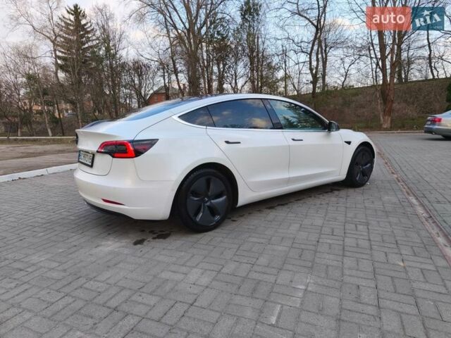 Білий Тесла Модель 3, об'ємом двигуна 0 л та пробігом 154 тис. км за 14500 $, фото 10 на Automoto.ua
