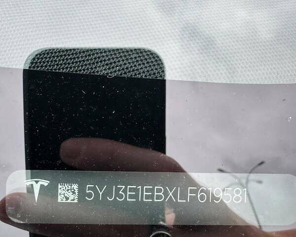 Белый Тесла Модель 3, объемом двигателя 0 л и пробегом 83 тыс. км за 19200 $, фото 16 на Automoto.ua