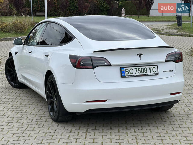 Белый Тесла Модель 3, объемом двигателя 0 л и пробегом 92 тыс. км за 19950 $, фото 3 на Automoto.ua