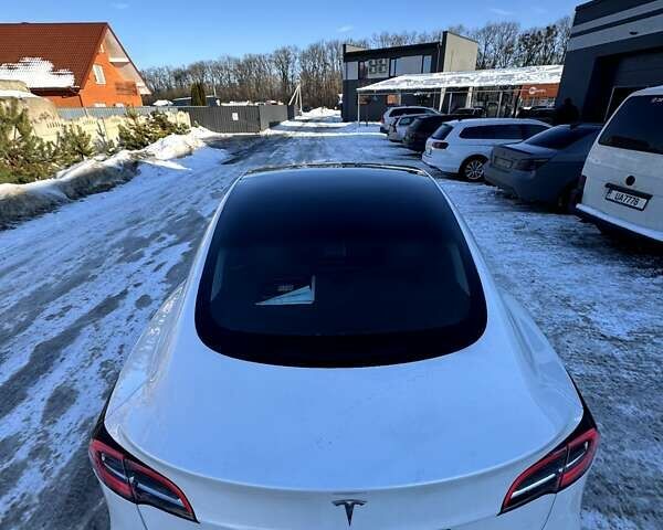 Белый Тесла Модель 3, объемом двигателя 0 л и пробегом 163 тыс. км за 14400 $, фото 40 на Automoto.ua