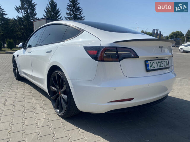Білий Тесла Модель 3, об'ємом двигуна 0 л та пробігом 156 тис. км за 17600 $, фото 5 на Automoto.ua