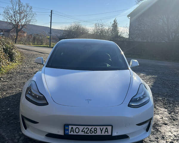 Белый Тесла Модель 3, объемом двигателя 0 л и пробегом 150 тыс. км за 18200 $, фото 13 на Automoto.ua