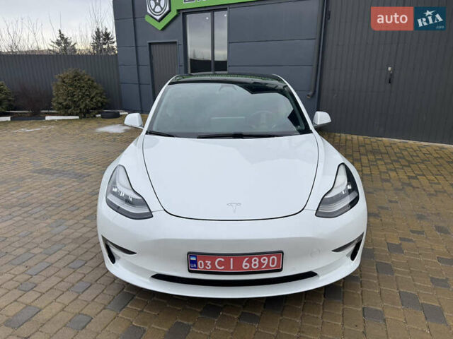 Белый Тесла Модель 3, объемом двигателя 0 л и пробегом 132 тыс. км за 17900 $, фото 25 на Automoto.ua