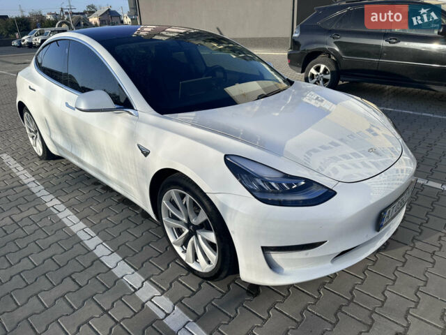 Белый Тесла Модель 3, объемом двигателя 0 л и пробегом 80 тыс. км за 23950 $, фото 6 на Automoto.ua