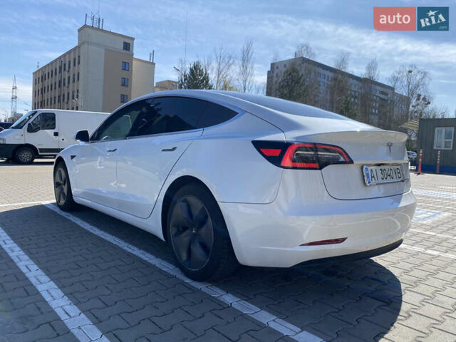 Белый Тесла Модель 3, объемом двигателя 0 л и пробегом 117 тыс. км за 21900 $, фото 4 на Automoto.ua