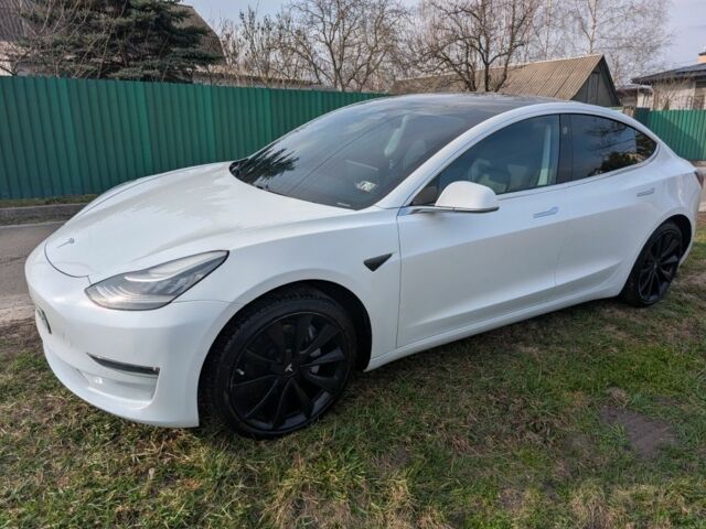 Білий Тесла Модель 3, об'ємом двигуна 0 л та пробігом 120 тис. км за 19700 $, фото 2 на Automoto.ua