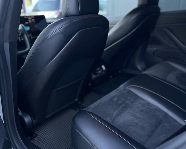 Білий Тесла Модель 3, об'ємом двигуна 0 л та пробігом 70 тис. км за 22500 $, фото 16 на Automoto.ua