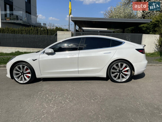 Белый Тесла Модель 3, объемом двигателя 0 л и пробегом 101 тыс. км за 23000 $, фото 8 на Automoto.ua