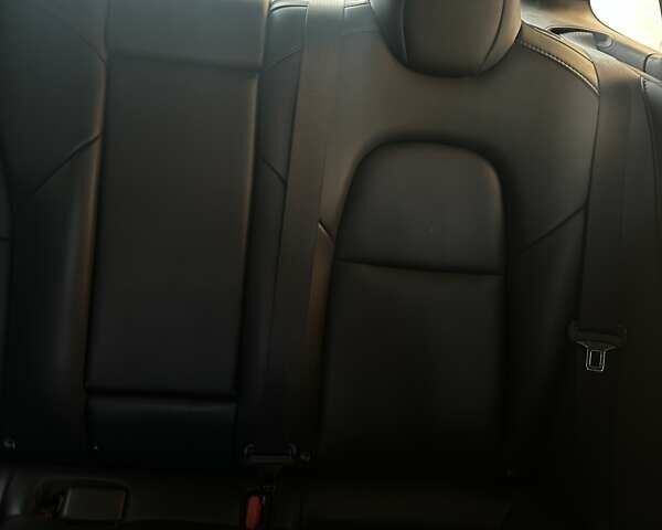 Білий Тесла Модель 3, об'ємом двигуна 0 л та пробігом 95 тис. км за 14999 $, фото 9 на Automoto.ua