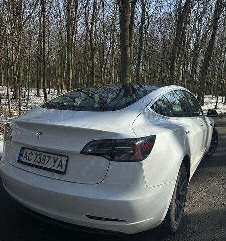 Білий Тесла Модель 3, об'ємом двигуна 0 л та пробігом 54 тис. км за 15000 $, фото 10 на Automoto.ua