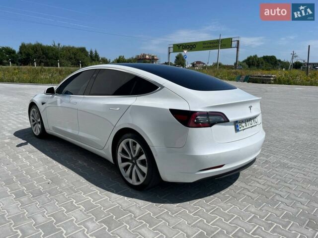Білий Тесла Модель 3, об'ємом двигуна 0 л та пробігом 108 тис. км за 18400 $, фото 6 на Automoto.ua