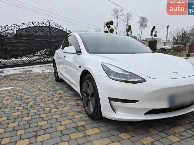Білий Тесла Модель 3, об'ємом двигуна 0 л та пробігом 87 тис. км за 20700 $, фото 2 на Automoto.ua
