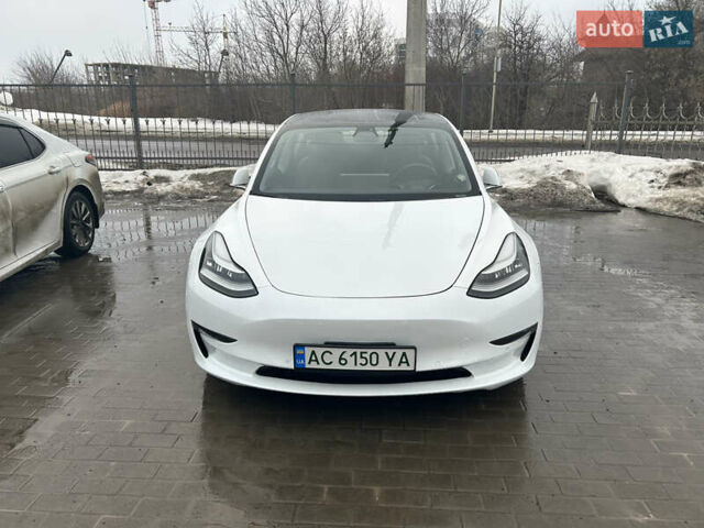 Білий Тесла Модель 3, об'ємом двигуна 0 л та пробігом 140 тис. км за 15700 $, фото 1 на Automoto.ua