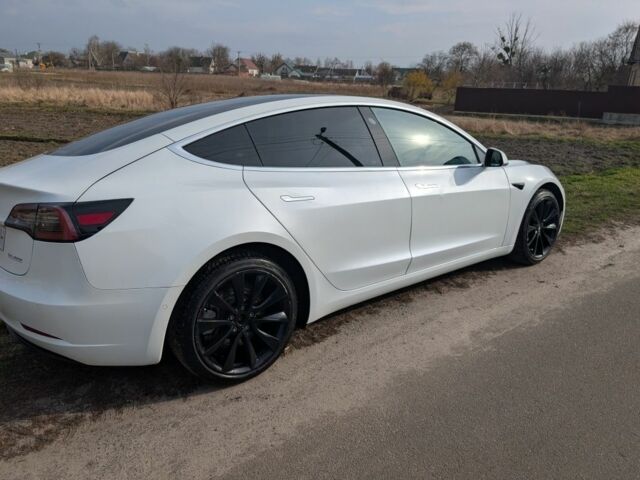 Білий Тесла Модель 3, об'ємом двигуна 0 л та пробігом 120 тис. км за 19700 $, фото 8 на Automoto.ua