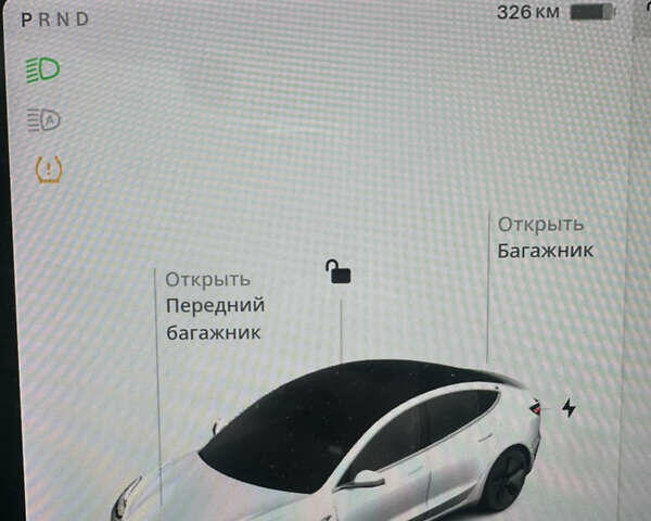 Білий Тесла Модель 3, об'ємом двигуна 0 л та пробігом 143 тис. км за 16300 $, фото 13 на Automoto.ua
