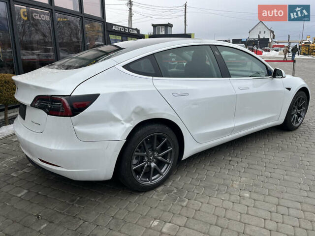 Белый Тесла Модель 3, объемом двигателя 0 л и пробегом 58 тыс. км за 18700 $, фото 5 на Automoto.ua