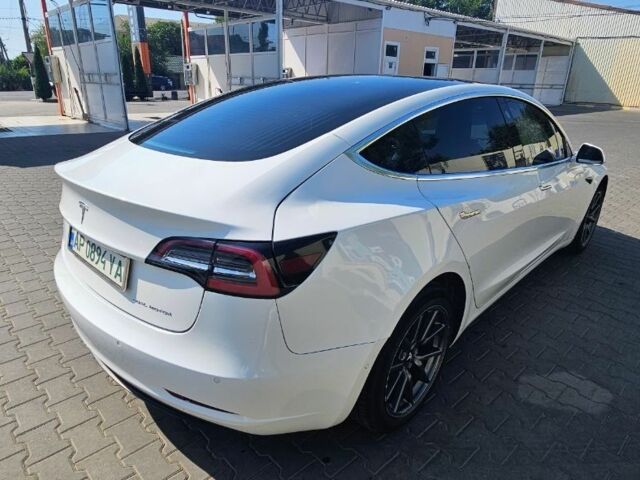 Белый Тесла Модель 3, объемом двигателя 0 л и пробегом 94 тыс. км за 16000 $, фото 5 на Automoto.ua