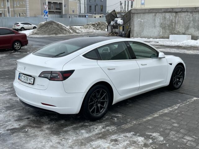 Белый Тесла Модель 3, объемом двигателя 0 л и пробегом 263 тыс. км за 18800 $, фото 2 на Automoto.ua