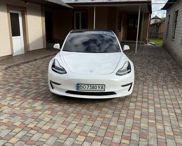 Белый Тесла Модель 3, объемом двигателя 0 л и пробегом 143 тыс. км за 18900 $, фото 8 на Automoto.ua
