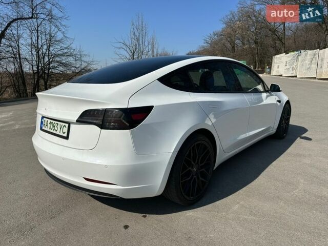 Белый Тесла Модель 3, объемом двигателя 0 л и пробегом 80 тыс. км за 21000 $, фото 3 на Automoto.ua
