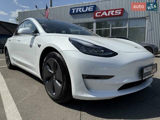 Белый Тесла Модель 3, объемом двигателя 0 л и пробегом 31 тыс. км за 19900 $, фото 8 на Automoto.ua