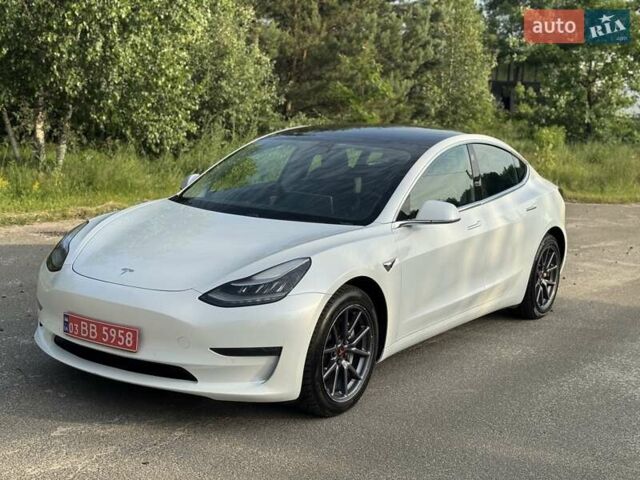 Белый Тесла Модель 3, объемом двигателя 0 л и пробегом 60 тыс. км за 17900 $, фото 8 на Automoto.ua