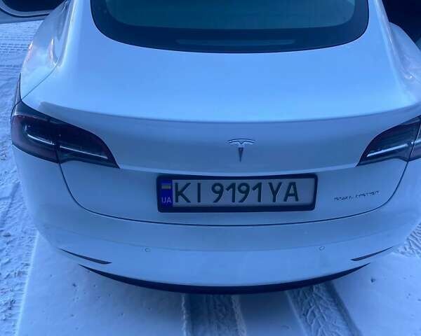 Білий Тесла Модель 3, об'ємом двигуна 0 л та пробігом 111 тис. км за 13700 $, фото 8 на Automoto.ua