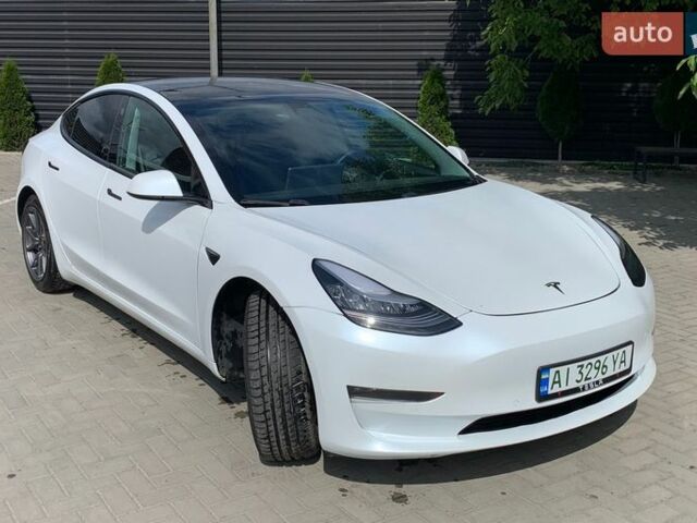 Белый Тесла Модель 3, объемом двигателя 0 л и пробегом 74 тыс. км за 16000 $, фото 1 на Automoto.ua