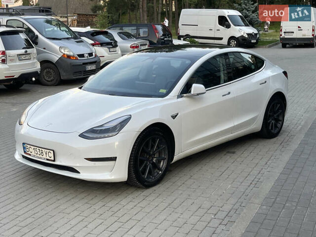 Белый Тесла Модель 3, объемом двигателя 0 л и пробегом 257 тыс. км за 16800 $, фото 11 на Automoto.ua
