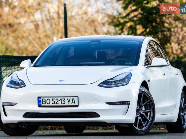 Білий Тесла Модель 3, об'ємом двигуна 0 л та пробігом 146 тис. км за 17500 $, фото 6 на Automoto.ua