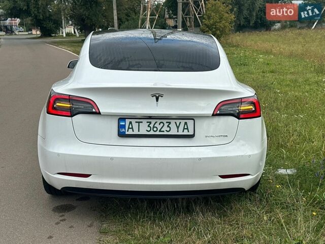 Белый Тесла Модель 3, объемом двигателя 0 л и пробегом 238 тыс. км за 14800 $, фото 7 на Automoto.ua