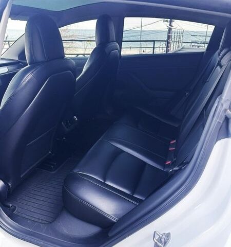 Білий Тесла Модель 3, об'ємом двигуна 0 л та пробігом 139 тис. км за 18600 $, фото 14 на Automoto.ua