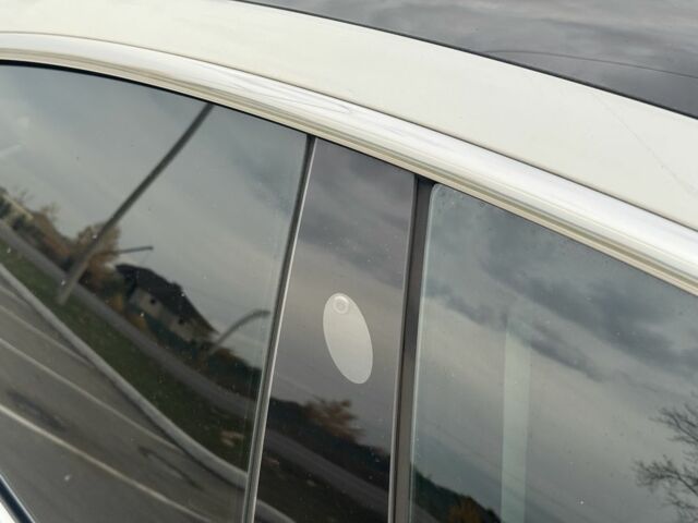 Белый Тесла Модель 3, объемом двигателя 0 л и пробегом 166 тыс. км за 14400 $, фото 5 на Automoto.ua