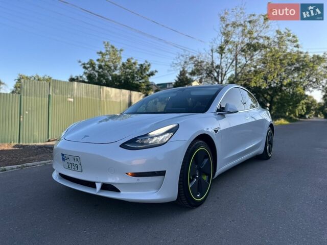Белый Тесла Модель 3, объемом двигателя 0 л и пробегом 113 тыс. км за 16800 $, фото 7 на Automoto.ua
