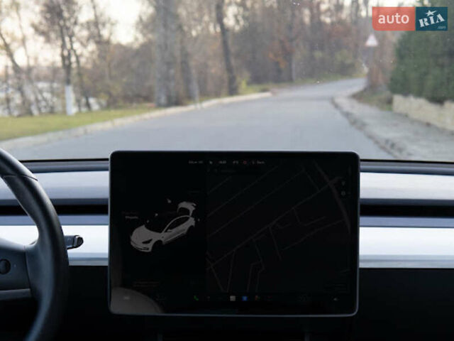 Тесла Модель 3 2019 в Львове на Automoto.ua Белый Тесла Модель 3, объемом двигателя 0 л и пробегом 80 тыс. км за 19900 $, фото 19 на Automoto.ua