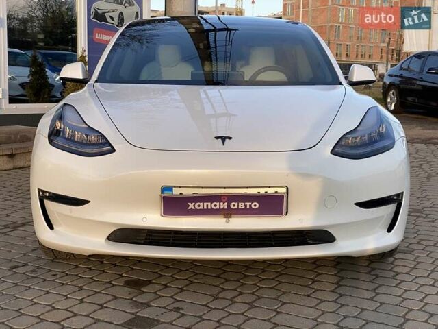 Белый Тесла Модель 3, объемом двигателя 0 л и пробегом 85 тыс. км за 18000 $, фото 6 на Automoto.ua