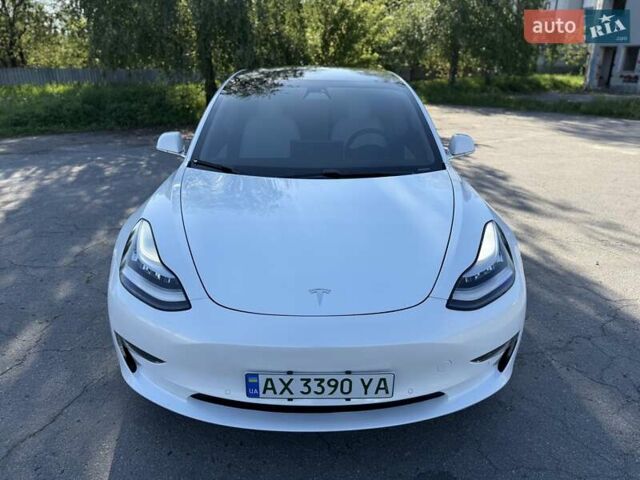 Белый Тесла Модель 3, объемом двигателя 0 л и пробегом 57 тыс. км за 21000 $, фото 57 на Automoto.ua